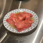 Taishuu Yakiniku Horumon Nikusawa - 和牛塩カルビ