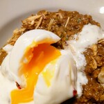RISE ON CAFE - とろ玉スパイシーキーマカレーをAセットで(1,450円)