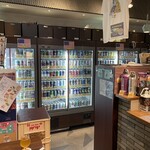 びあマ亀戸 - 店内　品揃えがびあマらしく半端ない。裏側にもまだまだあり。