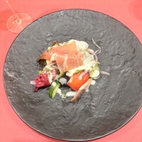 びいどろ 銀座店 - ハモンカラーのミックスサラダ