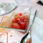 アルチザン・パティシエ・イタバシ - ローズヒップのジュレ。