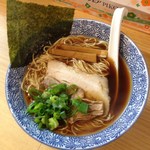 汐満 - しょうゆラーメン（７００円）