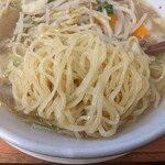 日高屋 - 野菜たっぷりタンメンの麺