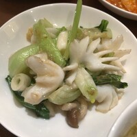 黄鶴 - イカの海鮮塩炒め