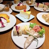 ERUTAN RESTAURANT BAR - 