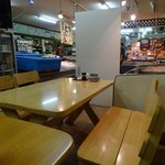魚処 やました - 鮮魚店の一角のお食事処