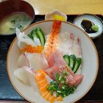 魚処 やました - 海鮮どんぶり：980円