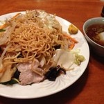 牡丹園 - 焼きそば¥800