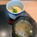 Maguro To Kome - ランチは茶碗蒸し付き