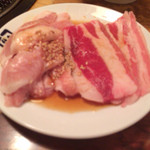 牛角 - カルビとピートロ