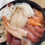 Uoshou Aonosuisan - 海鮮丼定食デラックス