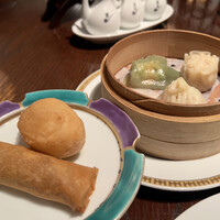 銀座ブルーリリー ステーキ＆チャイニーズレストラン - 