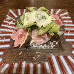 hakushuu - いちじくと生ハム湯波カプレーゼ１０００円。素材の良さが生きる味付けで、とても美味しくいただきました（╹◡╹）