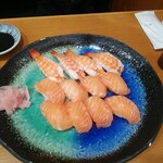 すし処 - お好みすしサーモン八貫（山葵抜き）、お好みすしエビ四貫（山葵抜き）