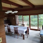 京亭 - 洋室　宿泊すると朝ごはんは洋室でいただけるかも。