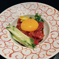 老舗精肉店直送 千種焼肉 飛騨牛の奴隷 千種店 - 飛騨牛ユッケ！贅沢な一品