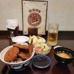 ヨーロッパ軒 - ３種盛スペシャルカツ丼セット＋牛カツ１枚トッピング、ポテトサラダ、生ビール(中)