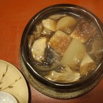 祇園 大渡 - すっぽん鍋＝松茸、大根、生麩入り）