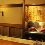 祇園 大渡 - 店内、右奥は竈
