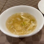 中国料理 東方餐廳 - スープがついてきます。