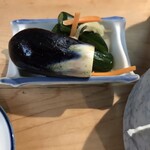 Hiyoutan Sushi - お新香　茄子・キュウリ。