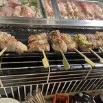 Yakitori Yatagarasu - 豚肉で巻いてるので判別つきませんが、勝手串激うまです！