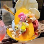 パティスリー&ショコラ バー デリーモ - ■Premium Parfait Sunset peach(R5.8/25～)
・前菜：マスカルポーネのアイス ～チュイール添え～
・ドリンク：夕焼けのモクテル