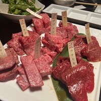 焼肉専科 肉の切り方 日本橋本店 - 