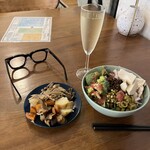 .RAW - 料理も飲み物も好きなだけ～