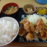 なかよし - からあげ定食600円