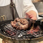 中津をにく - 【 カイノミ　炭焼きのあと藁焼き 】