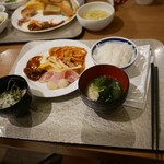 ワールドダイニング シーダパレス - モーニング