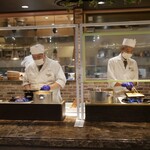 ワールドダイニング シーダパレス - 朝は美味しいだし巻き玉子を焼いてくれます。