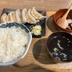 肉汁餃子のダンダダン - 