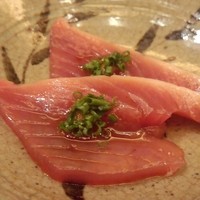 鮨 さいとう - カツオの漬け。