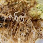 Okonomiyaki Teppanyaki Fuwa - 麺は元々は全粒粉を使ったグルテンフリーの細めんとの事でしたが私は糸コンにして貰いました。
                         
                        糸コンってどうかな？と思って注文したんですが案外いけましたよ。
                         