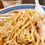 神保町 可以 - このワシワシ麺がうまいんですよ