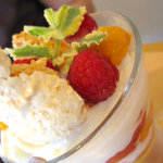 パティスリーシイヤ - フロマージュのパフェ接写：2009年8月_シイヤ