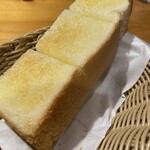 コメダ珈琲店 - バタートースト　半分