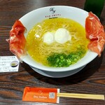 黄金の塩らぁ麺 ドゥエイタリアン - らぁ麺生ハムフロマージュ 