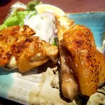 Yakitori Bon Omoya - 味付け豚足の塩焼き