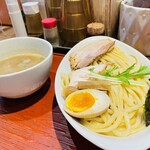 麺 ヒキュウ 六甲道店 - 