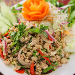 JASMINE THAI - ラープガイ(挽肉のサラダ)