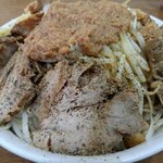 ラーメン荘 これが好きだから - 豚W和え麺(300g.ニンニク.ヤサイ.アブラ.上のタレ＋クリームチーズ)