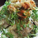 ラーメン荘 これが好きだから - 和え麺(豚300g＋ネギ,ニンニク少し,野菜,上のタレ,アブラ)