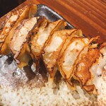 味噌とんこつらーめん まる - 