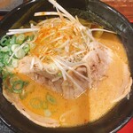 味噌とんこつらーめん まる - 