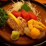 Sushi Fuku - お造り盛り合わせ アップ