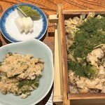 門前茶屋 - あさり蒸篭めしは、お新香とお吸いもの付き