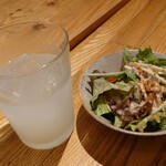 The fresca oysterbar&kitchen - パエリアランチのセット(広島県瀬戸田産レモンのレモンスカッシュと胡麻ドレッシングのサラダ)